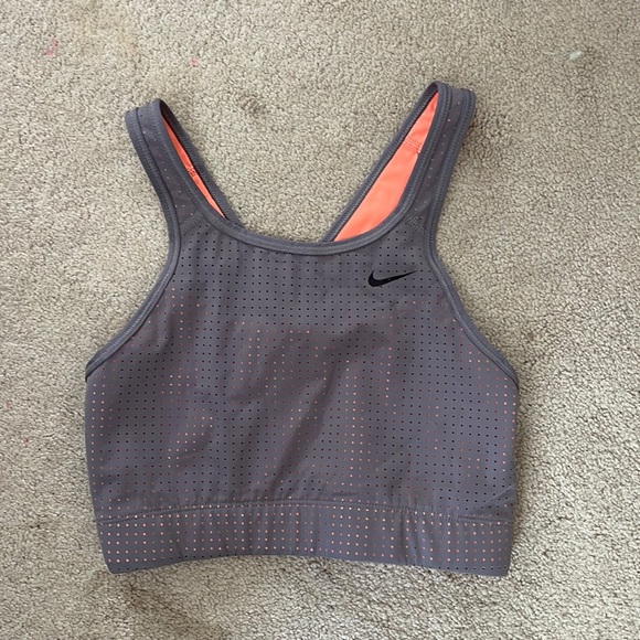 NWOT Nike Cross-Back Mesh Sports Bra - Picture 1 of 3